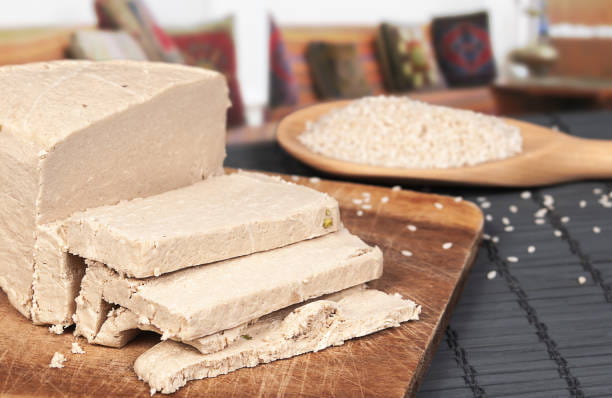 تصویر 2 از حلوا ارده عسلی طبیعی با عطر ملایم و طعم دلپذیر